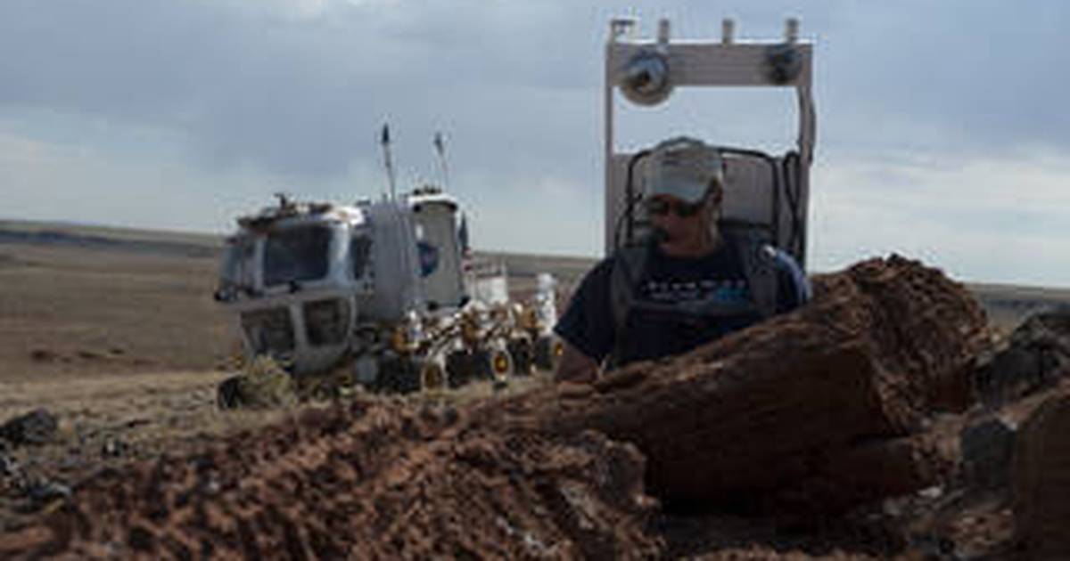 NASA to Practice Artemis Moonwalking, Roving Operations in Arizona Desert