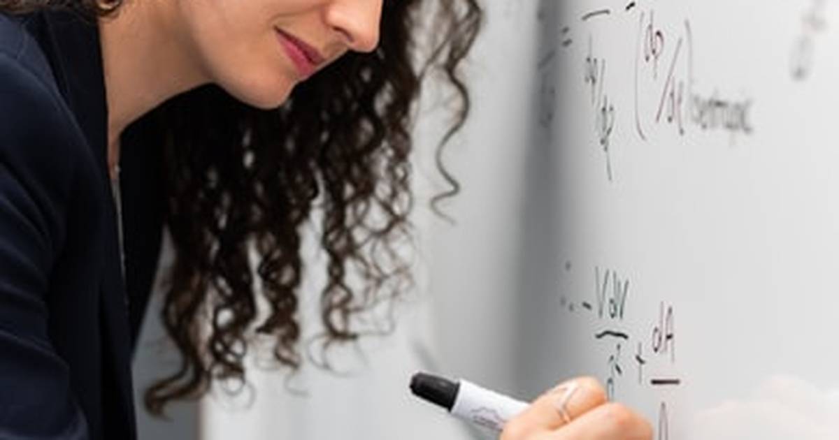 Quadratic Equations: Solving Equations When c=0