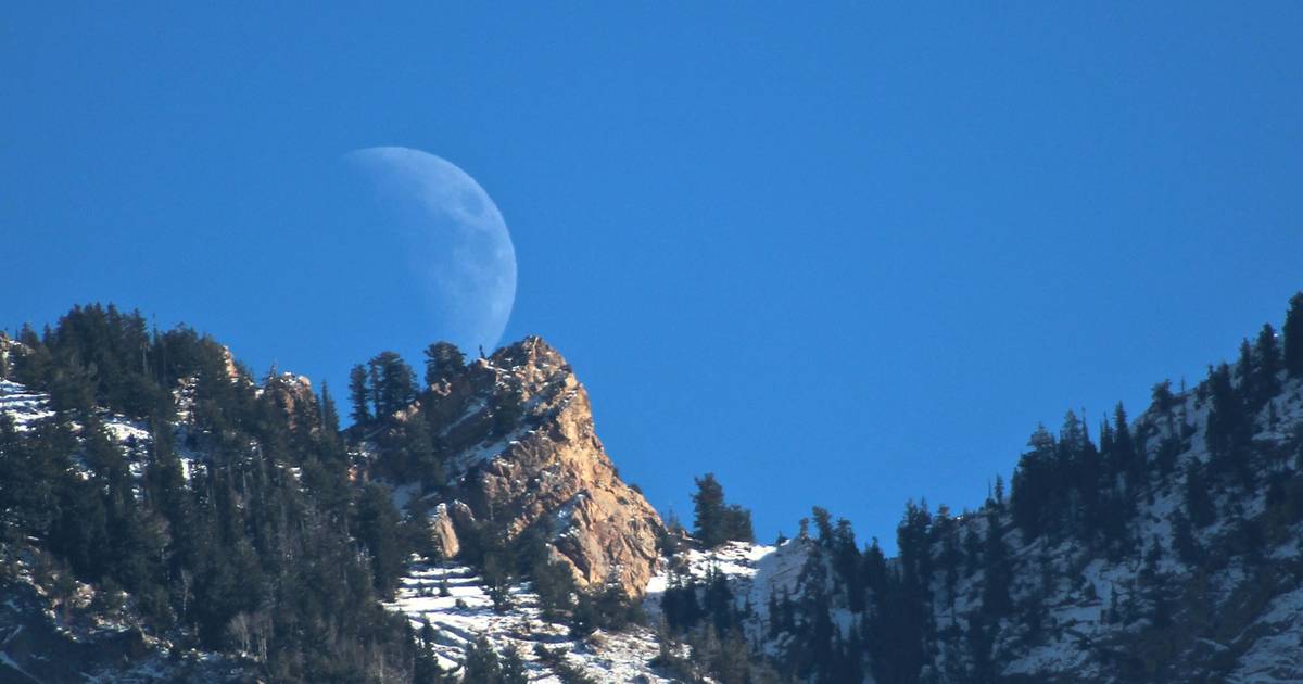 The Moon Illusion: Why Does the Moon Look So Big Sometimes?