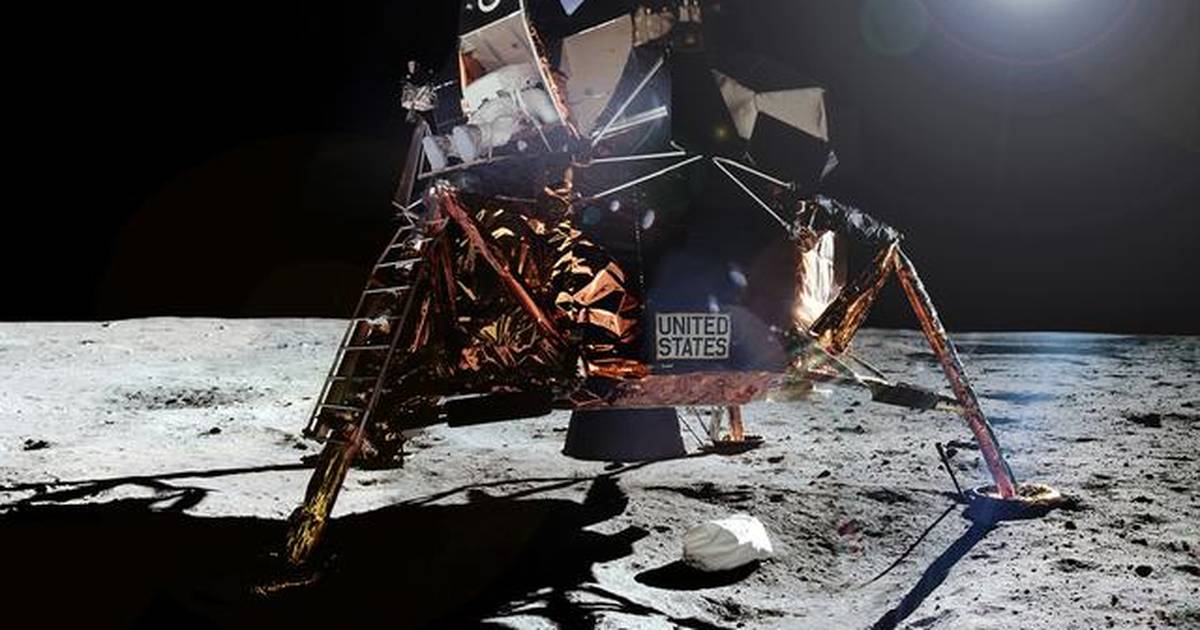 Make an Astronaut Lander