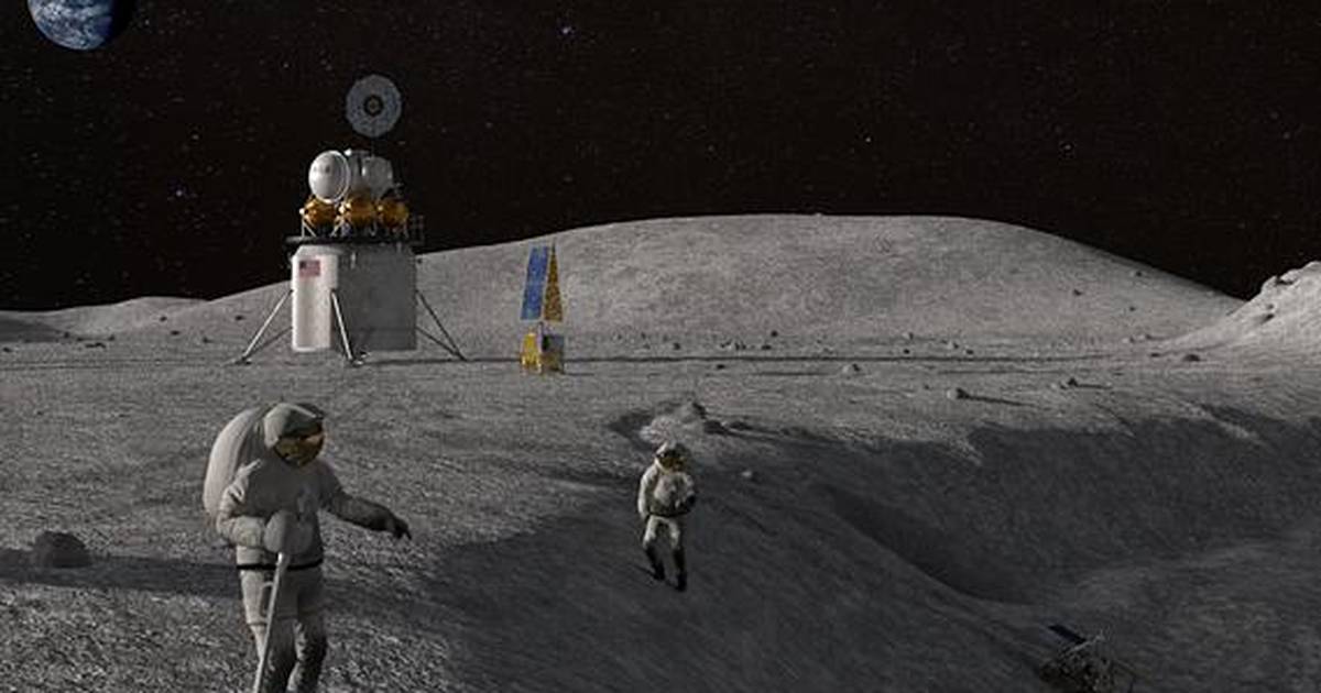 Sending American Astronauts to Moon in 2024: NASA Accepts Challenge