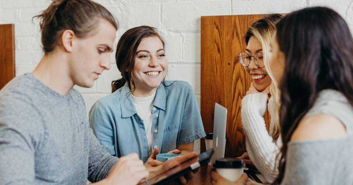 Diversifying Small Groups to Enhance Learning