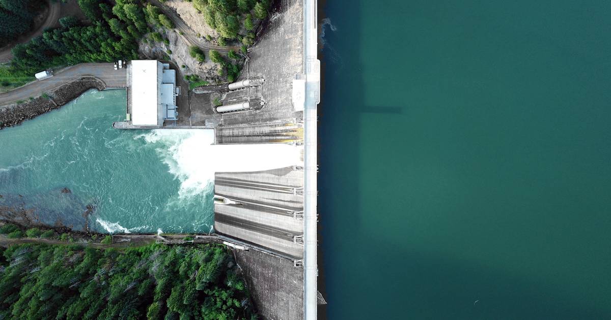Hydroelectric Power: How it Works
