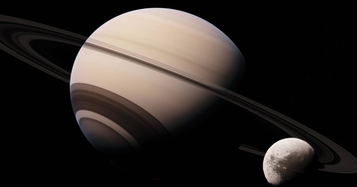What Are Gas Giants and Ice Giants?