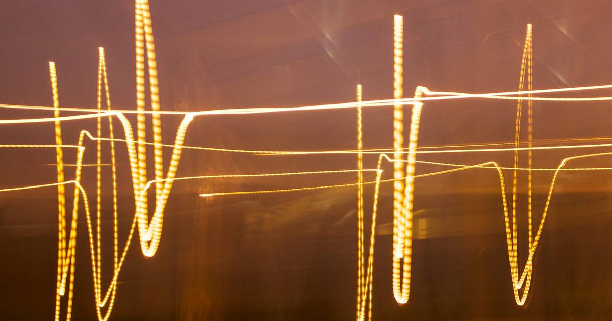 How Does the Frequency of a Signal Relate to the Pitch of Sound Produced?