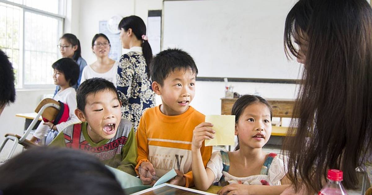 Justice-Oriented Design: Ways to Re-Imagine Informal Stem Learning