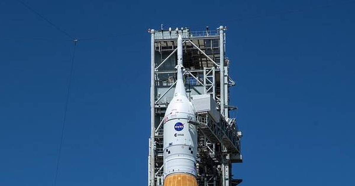 Markings on SLS Provide a Different View of the Artemis I Launch