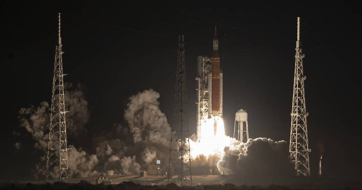 Liftoff! NASA’s Artemis I Mega Rocket Launches Orion to Moon