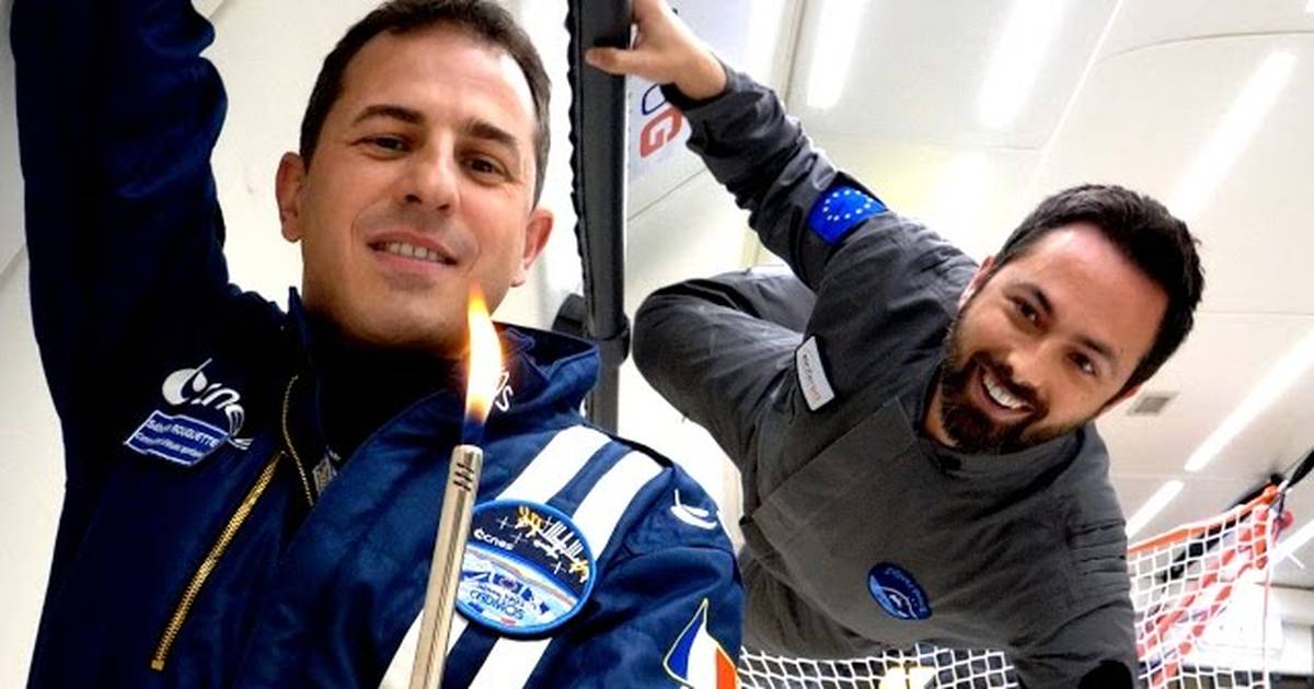 Fire in ZERO-G!!