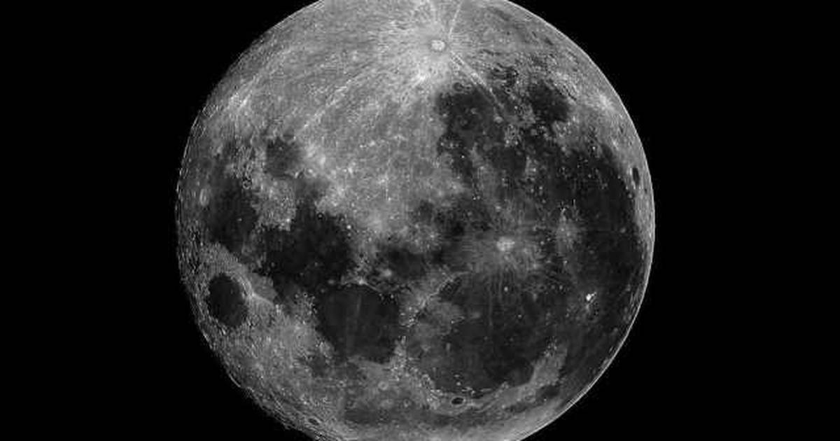 What Causes the Phases of the Moon?