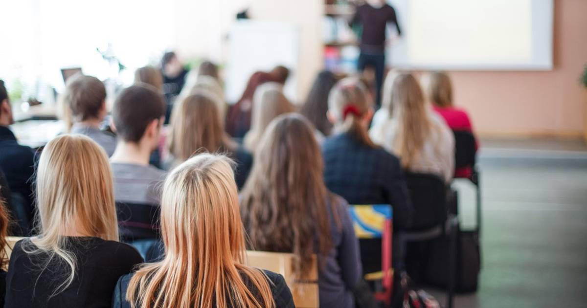 Using Cases in the Case-Based Collaborative Learning Classroom
