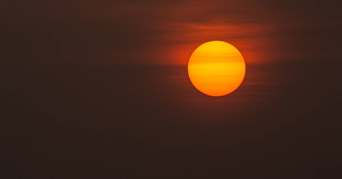 Why Is the Sun White at Noon and Red During Sunrise and Sunset?